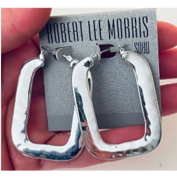 NWT Robert Lee Morris Soho Large Rectangle Hammered Silver Hoops earrings - Picture 4 of 5